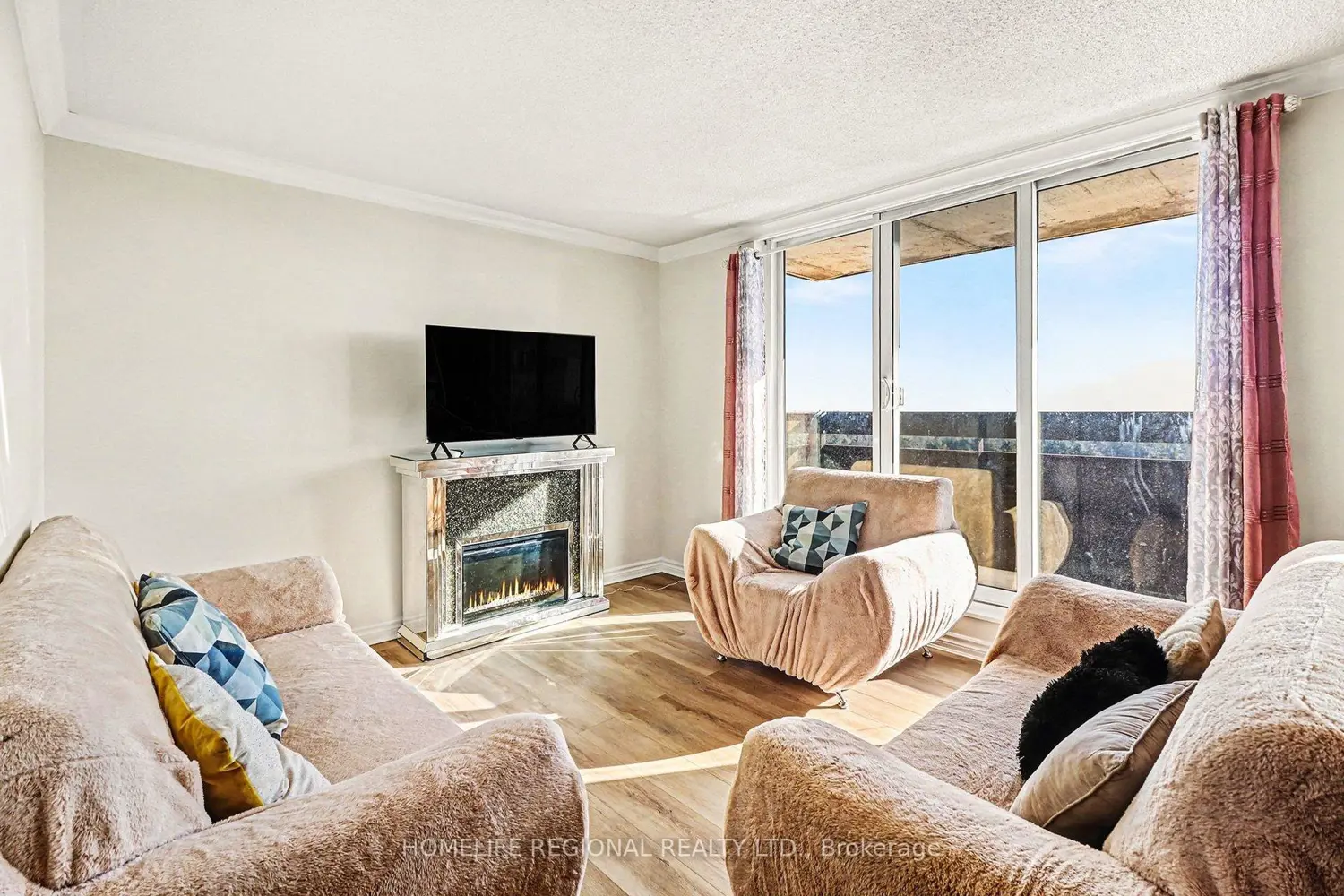 Additional image 2 of 2000 Jasmine Crescent 1403