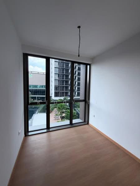 Additional image 4 of 5 Dairy Farm Walk