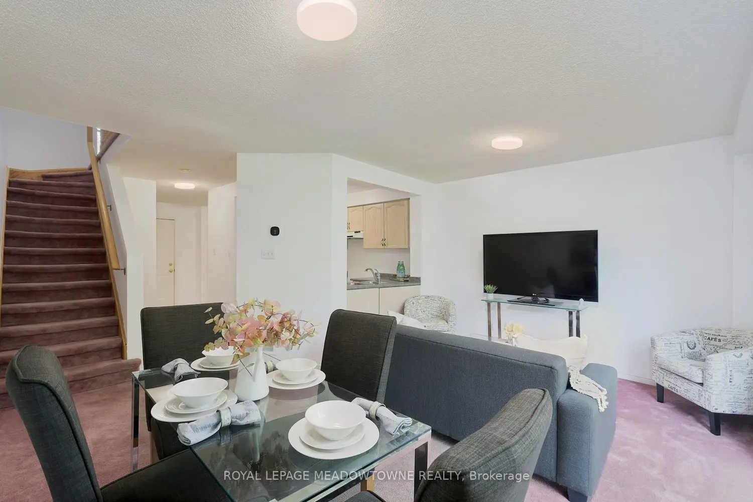 Additional image 9 of 1285 Bristol Road 15