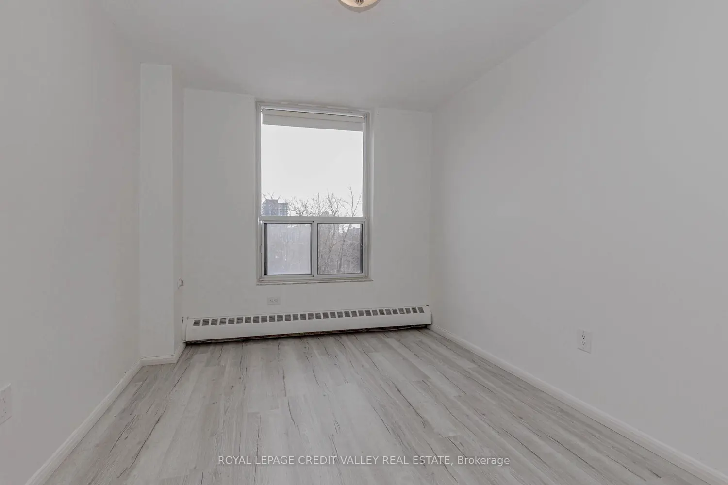 Additional image 10 of 3120 Kirwin Avenue 501