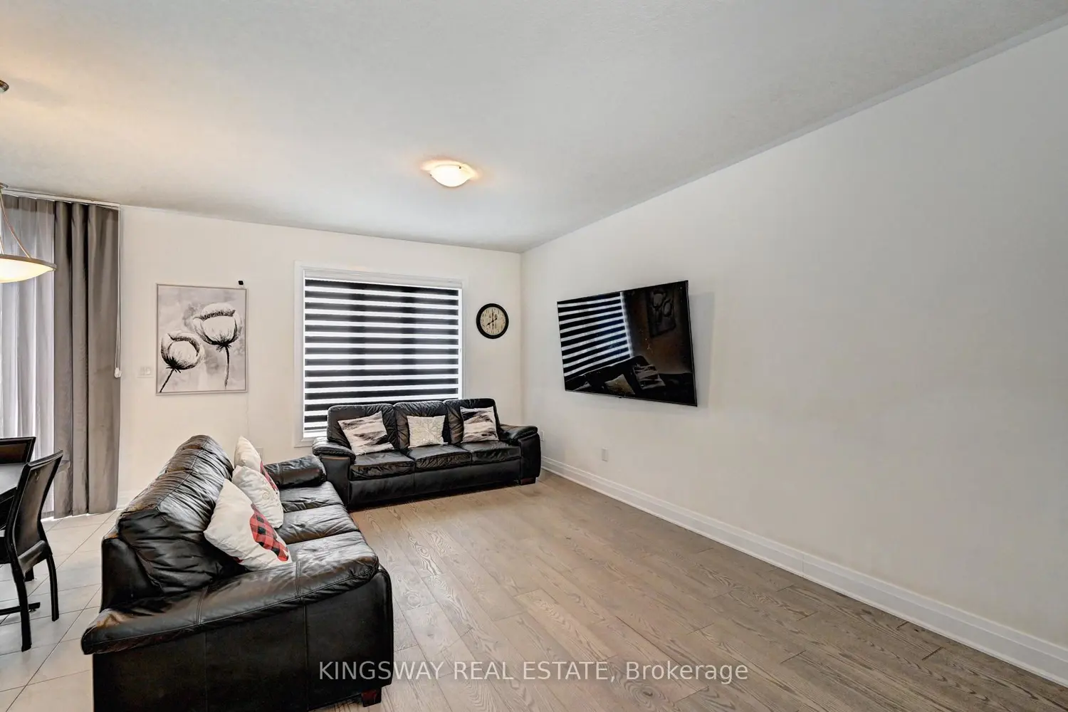 Additional image 3 of 520 Nathalie Crescent