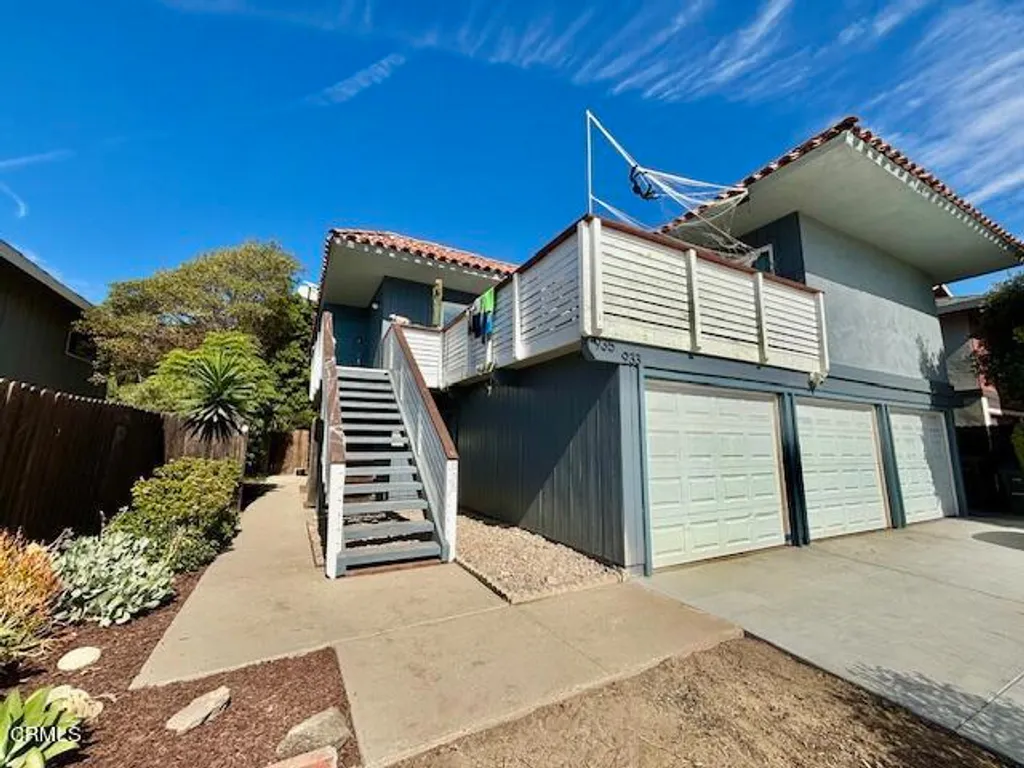 933 Peninsula Street, Ventura, CA 93001