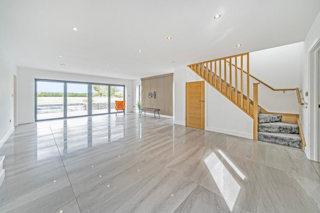 Additional image 4 of 8 bed detached house for saleGreen End Road, Kempston, Bedford MK43