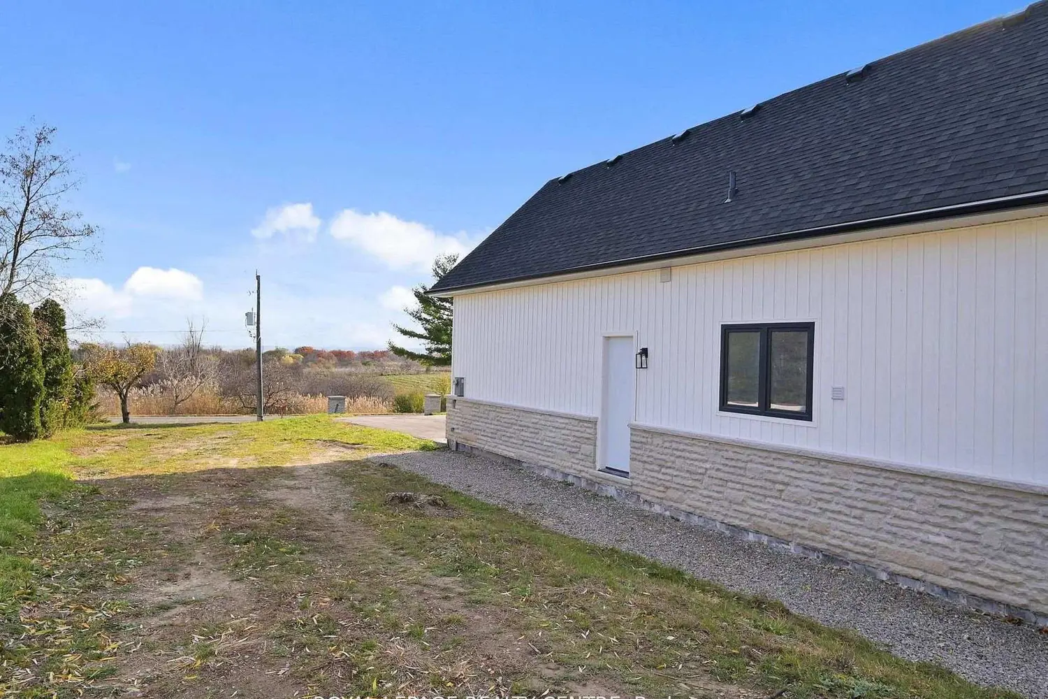 Additional image 16 of 521 Old York Road