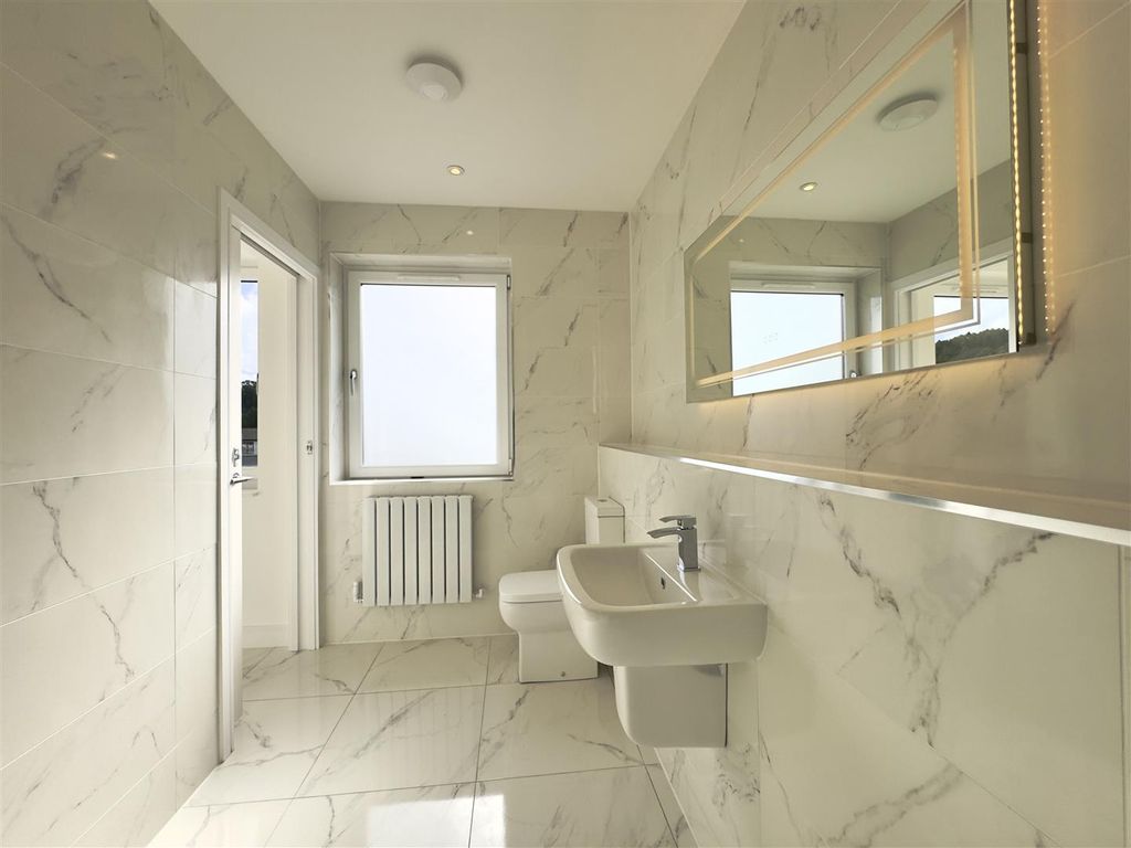 Additional image 36 of 4 bed detached house for saleClyde Grove, Crossford, Carluke ML8