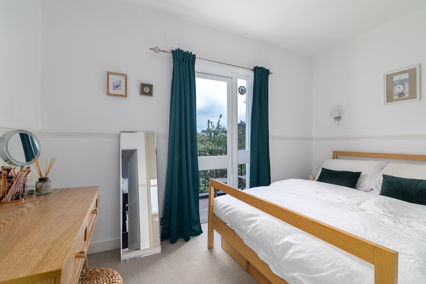 Additional image 4 of 1 Bed Flat, Cromwell Crescent, SW5, N1 7GU