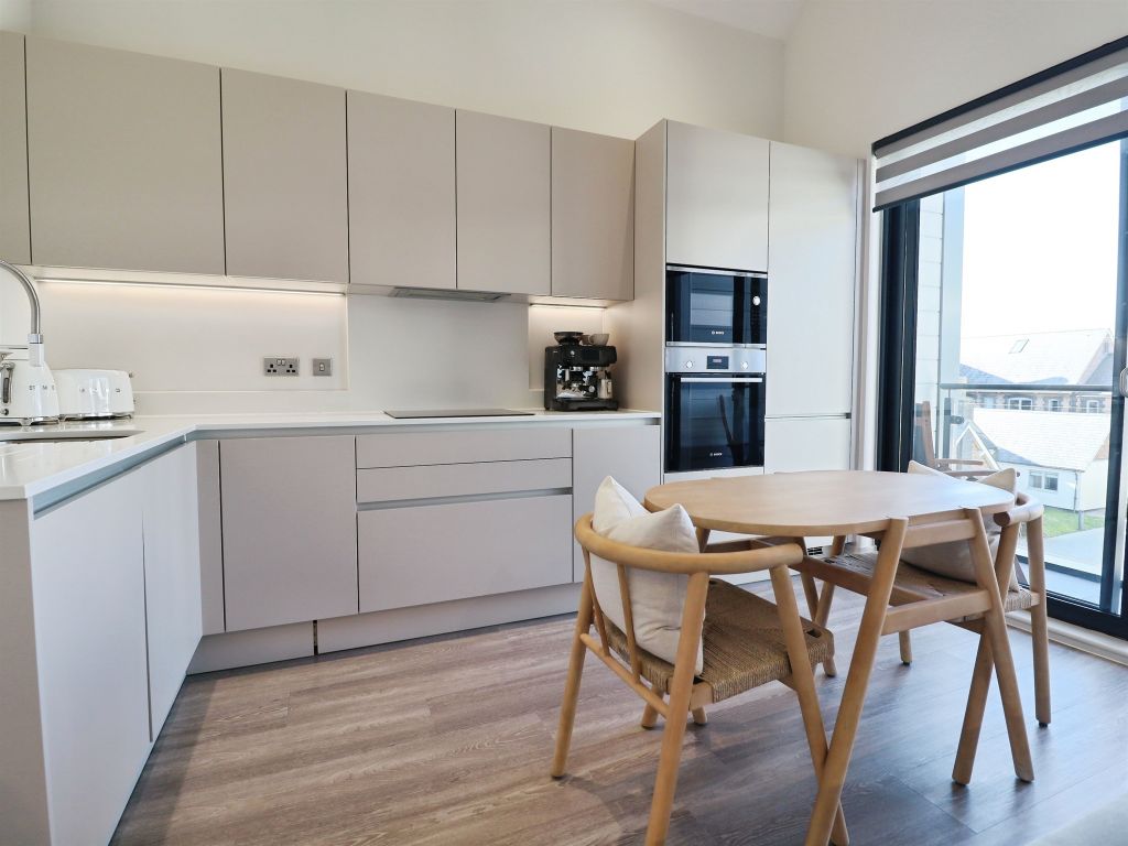 Additional image 7 of 1 bed flat for saleRest Bay, Porthcawl CF36