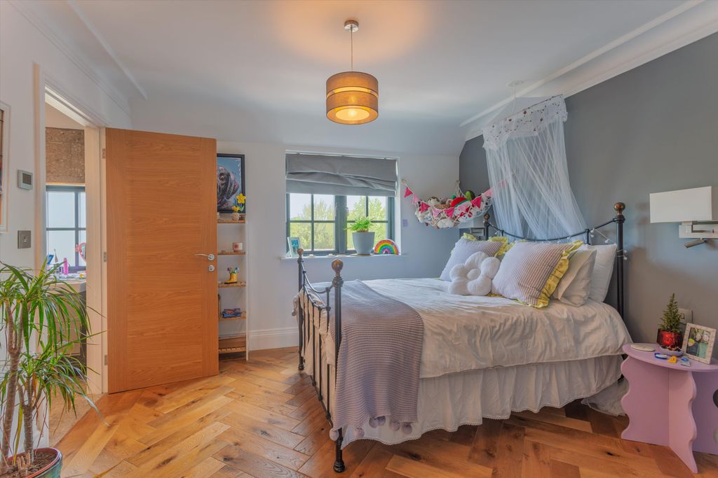 Additional image 8 of 6 bed detached house for saleSwindon Road, Malmesbury, Wiltshire SN16