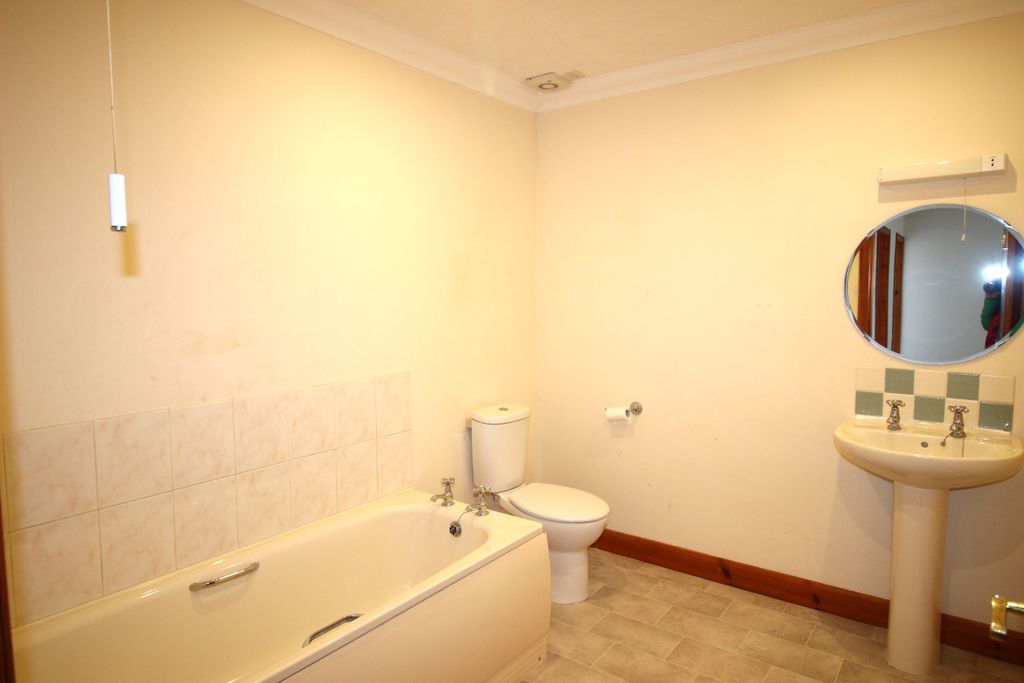 Additional image 6 of 3 bed flat for saleBalcastle Gardens, Lochmaben DG11
