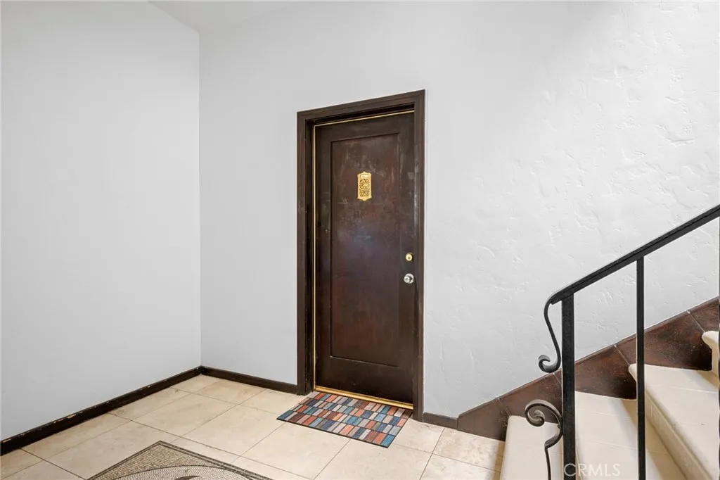 Additional image 3 of 216 E Windsor Road Unit 2, Glendale, CA 91205