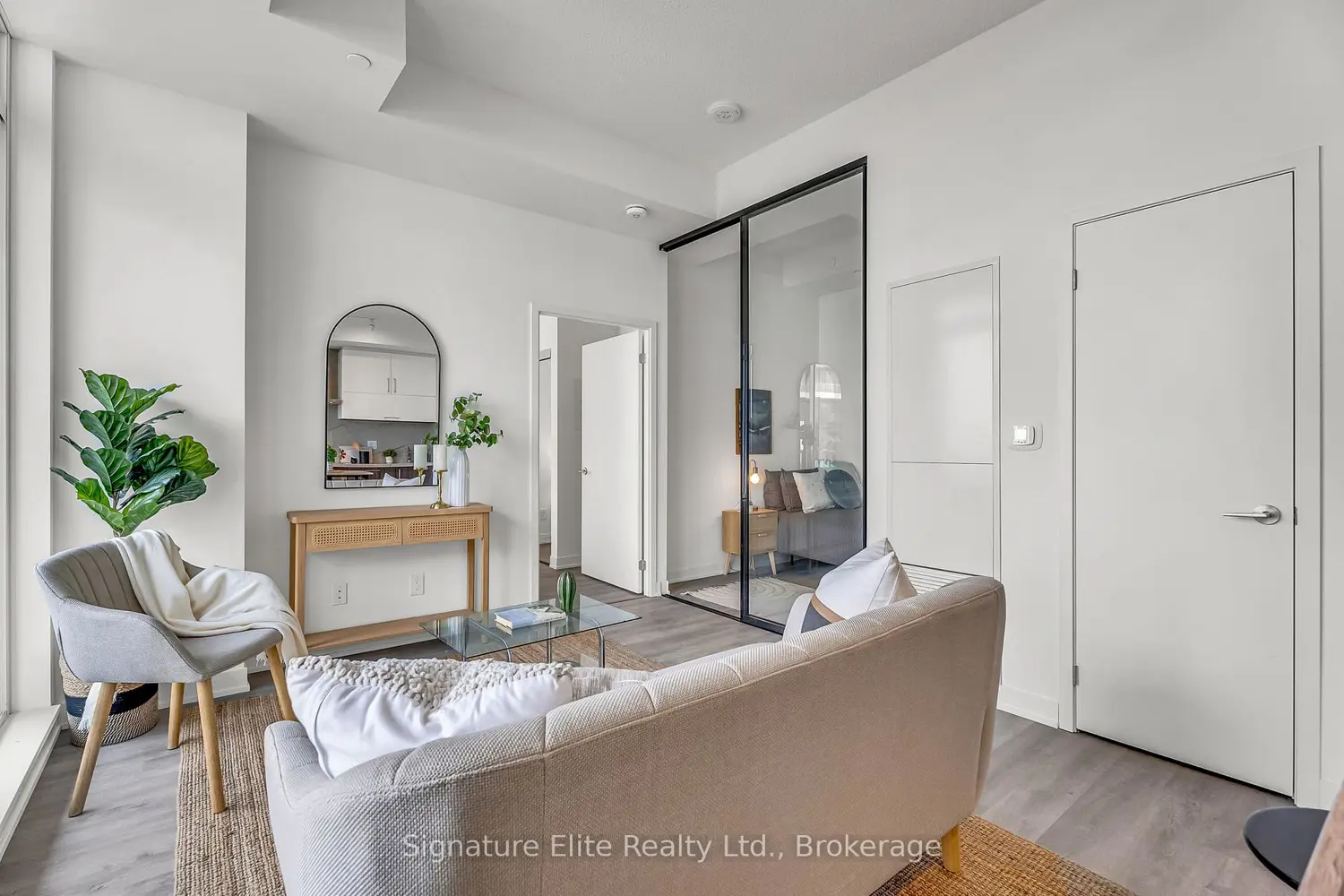 8119 Birchmount Road 1429 photo 4