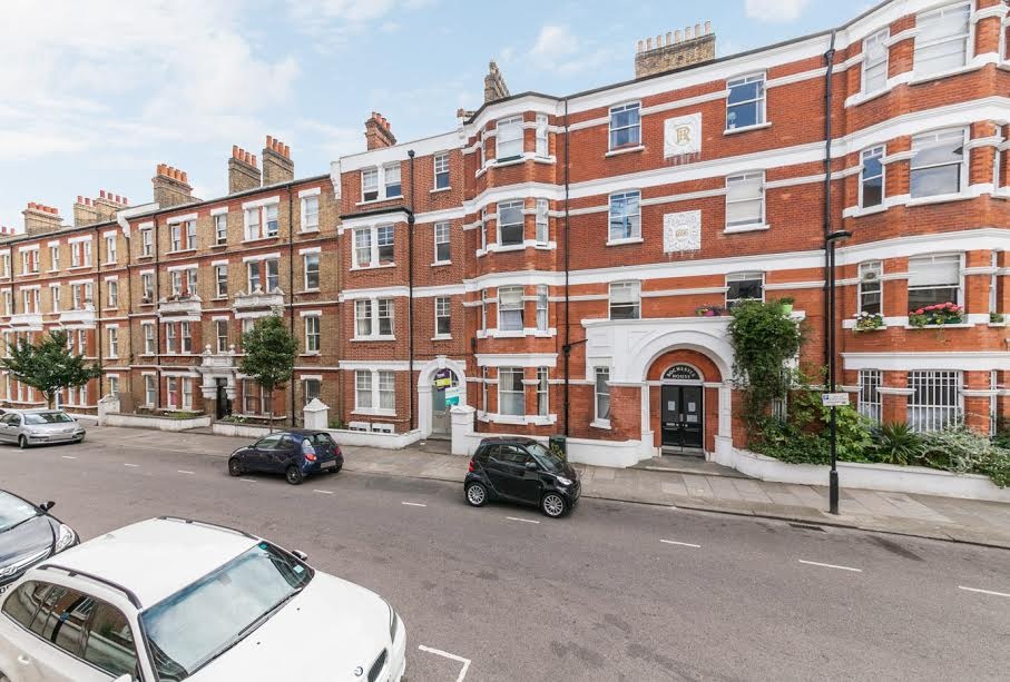 Additional image 6 of 2 Bed Flat, Rushcroft Road, SW2, N1 7GU