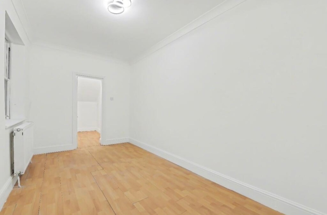 Additional image 11 of 2 Bed Flat, Caversham Road, NW5, NW5 2DT