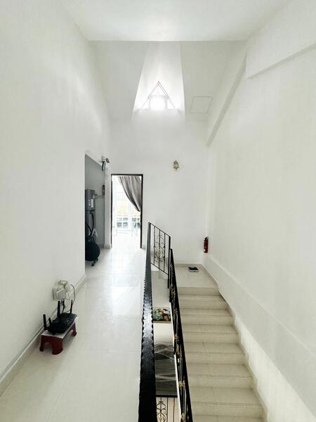 Additional image 9 of Nemesu Avenue