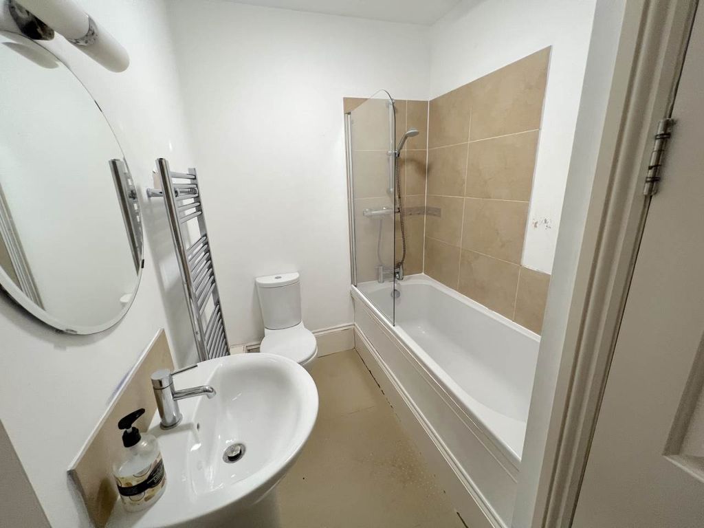 Additional image 6 of 1 bed flat for sale9 Marine Terrace, Aberystwyth, Ceredigion SY23