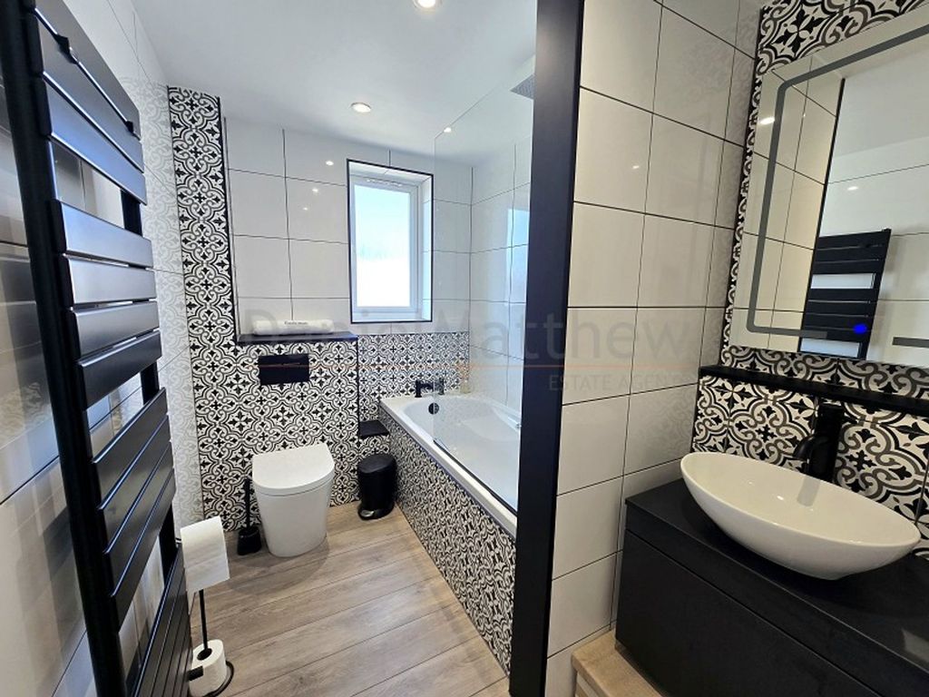 Additional image 14 of 2 bed flat for saleBeach Road, Porthcawl CF36