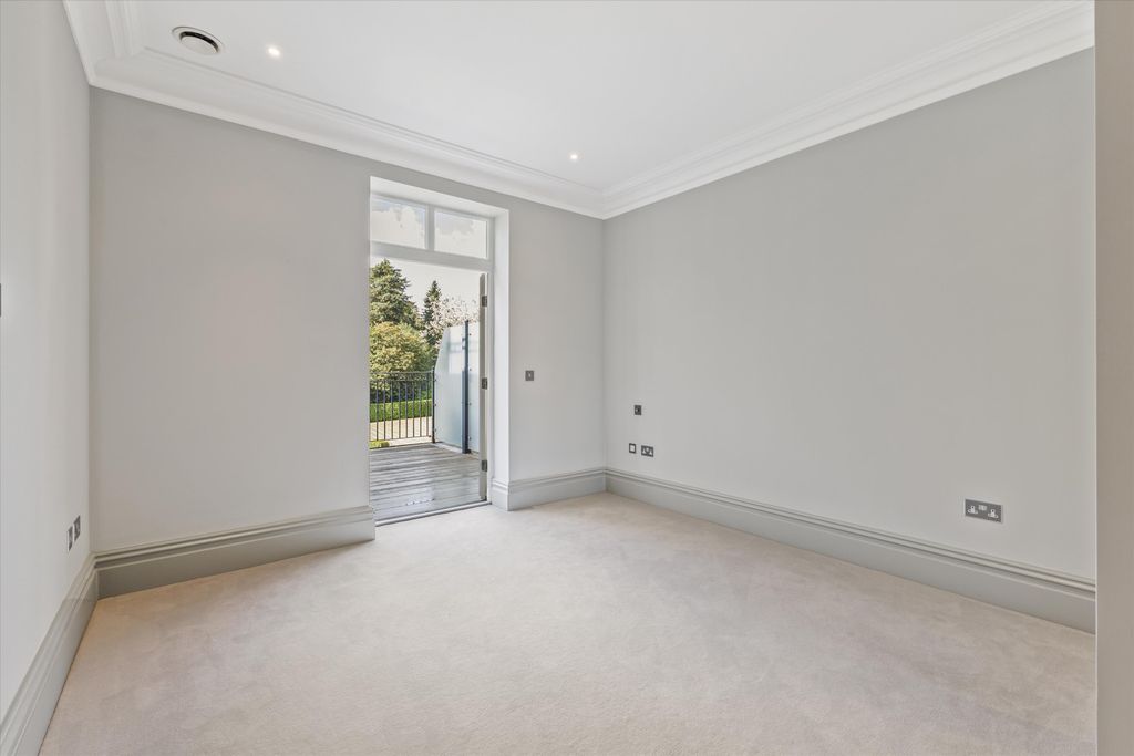 Additional image 8 of 2 bed flat for saleKings Ride, Ascot, Berkshire SL5