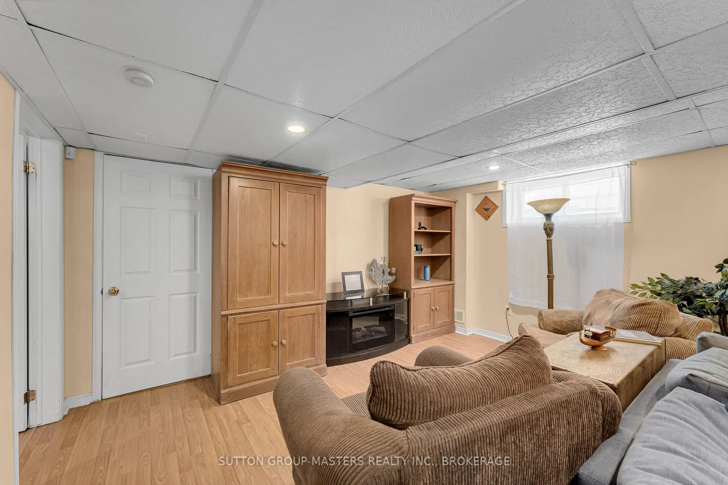 Additional image 14 of 568 Roosevelt Drive