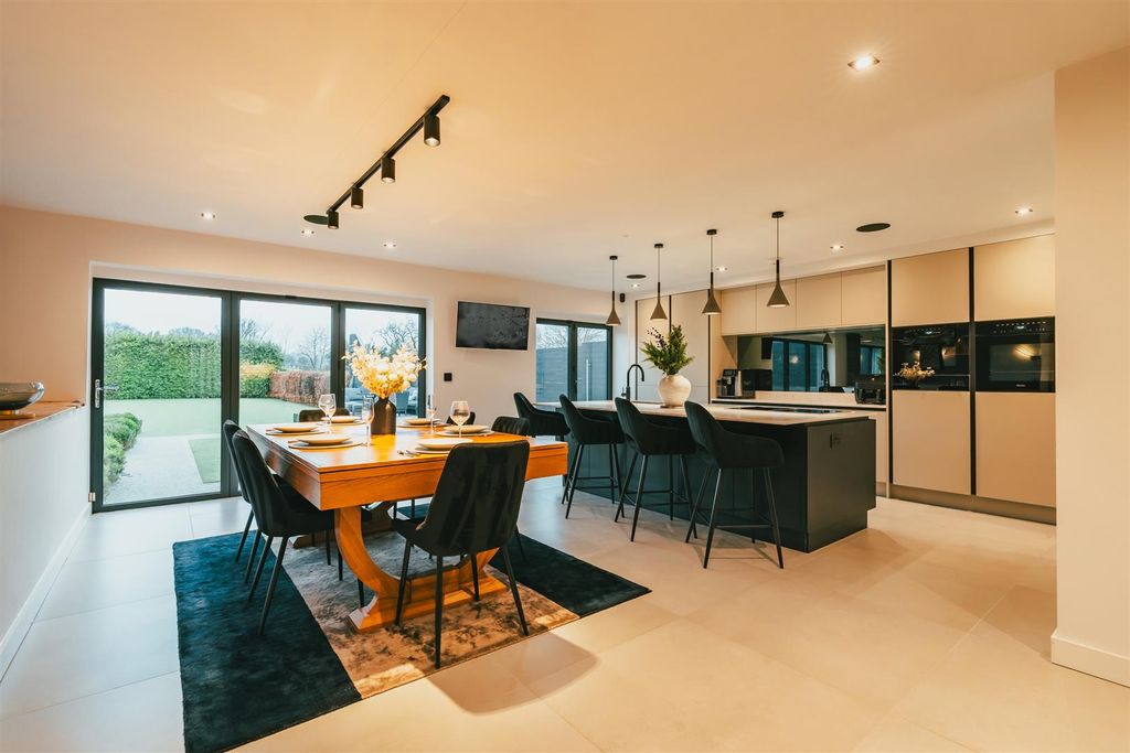 Additional image 2 of 5 bed detached house for saleDore Road, Sheffield S17