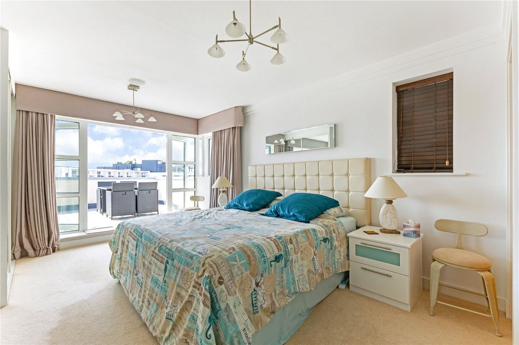 Additional image 10 of 2 bed flat for saleShore Road, Poole, Dorset BH13