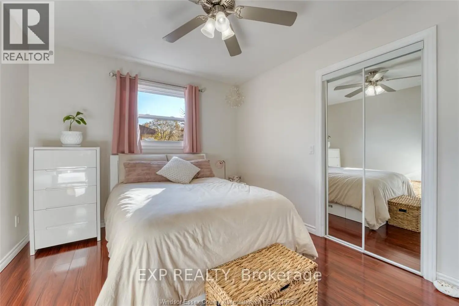 Additional image 11 of 111 Danforth Avenue