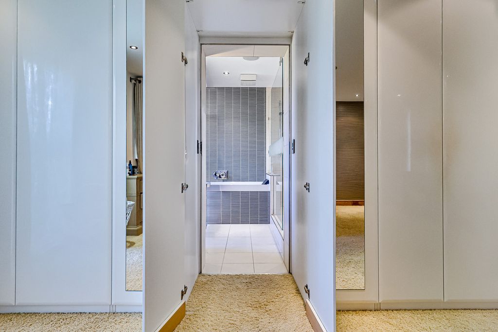 Additional image 10 of 2 bed flat for saleChalkwell Esplanade, Chalkwell SS0
