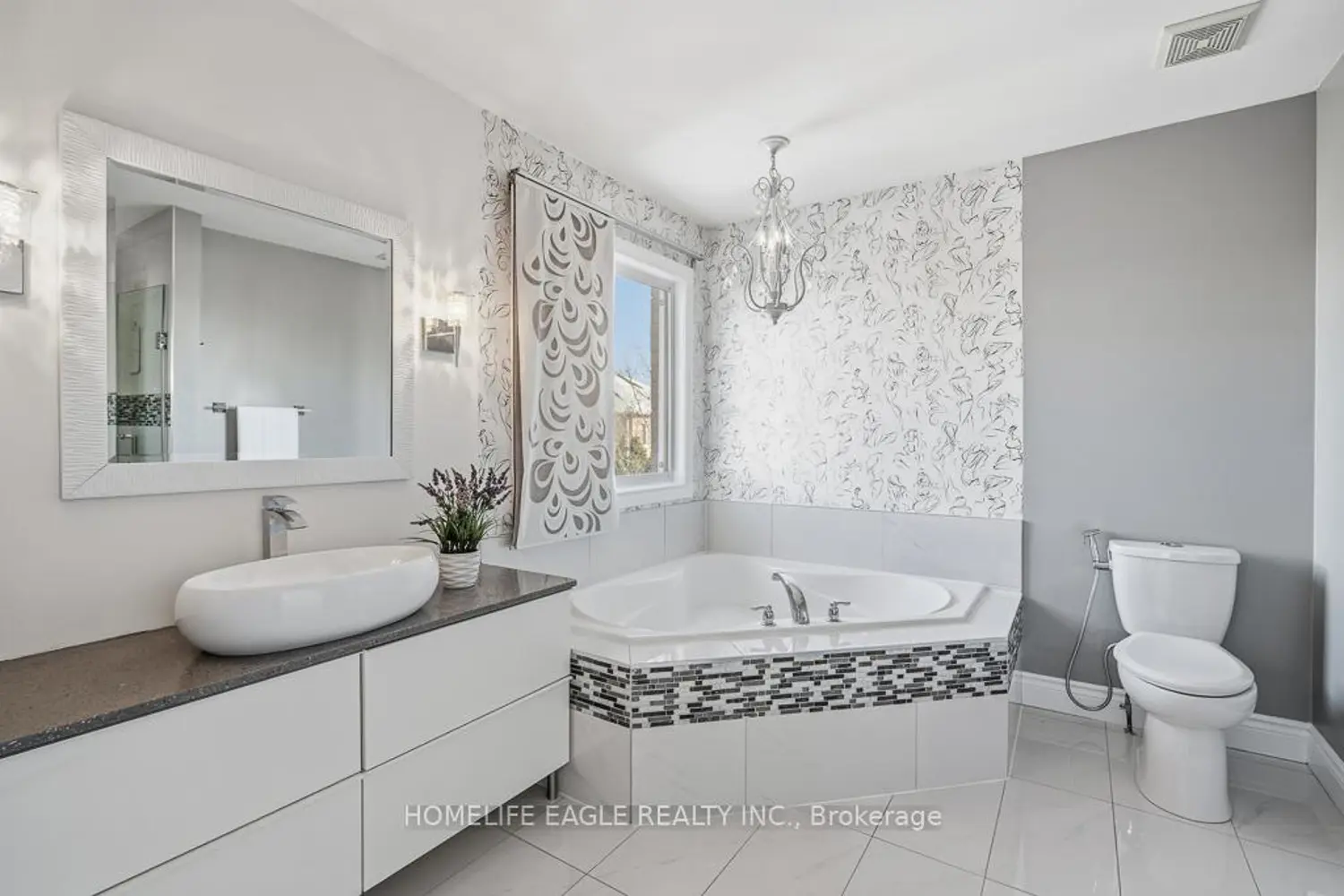 Additional image 9 of 98 Lowther Avenue