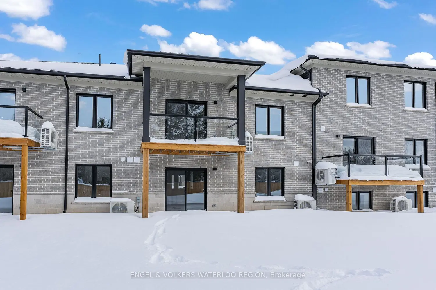 Additional image 19 of 3202 Vivian Line 47