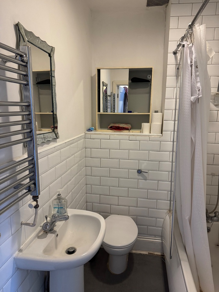 Additional image 10 of 1 Bed Flat, Marjorie Grove, SW11, N1 7GU