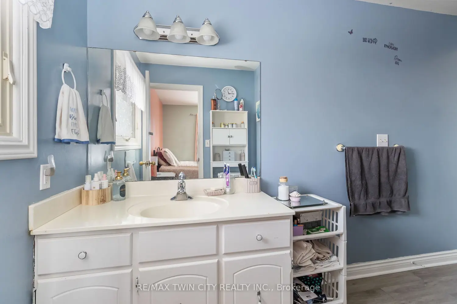 Additional image 9 of 76 Lee Avenue