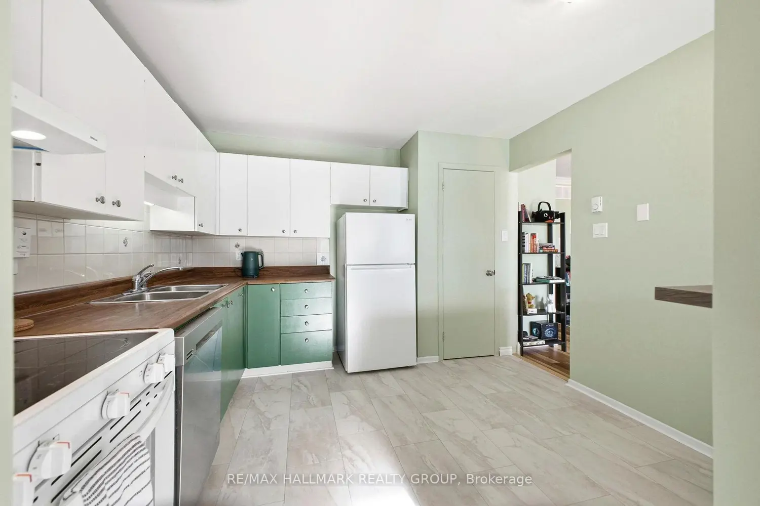 Additional image 11 of 39 Stonehaven Drive D