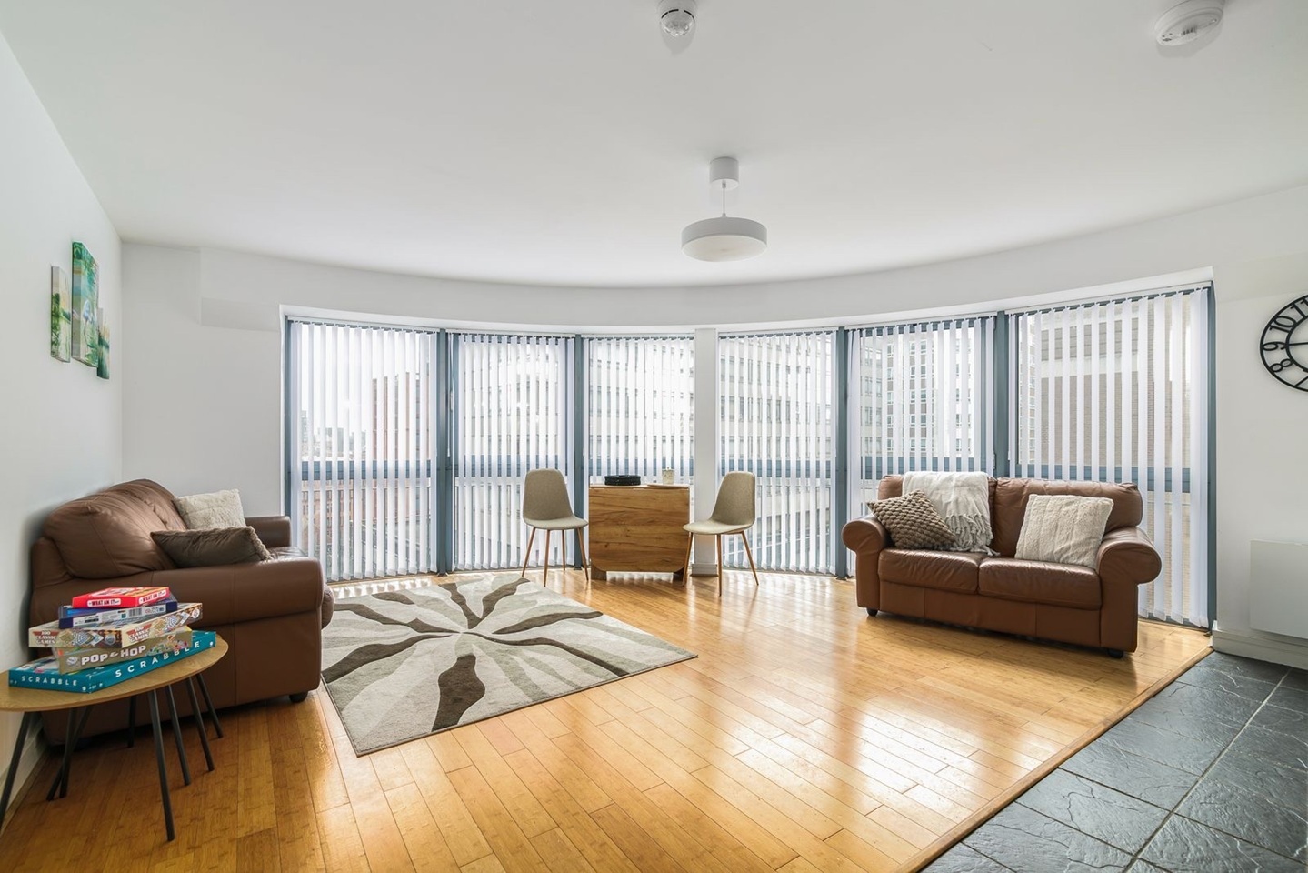 1 Bed Flat, Islington Gates, B3, N1 7GU