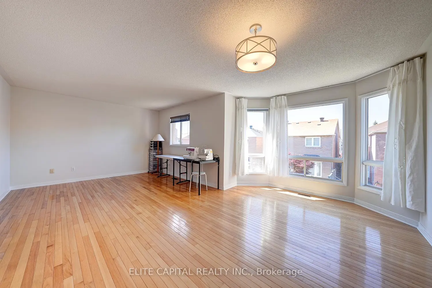 Additional image 11 of 36 Ashcott Street, Toronto