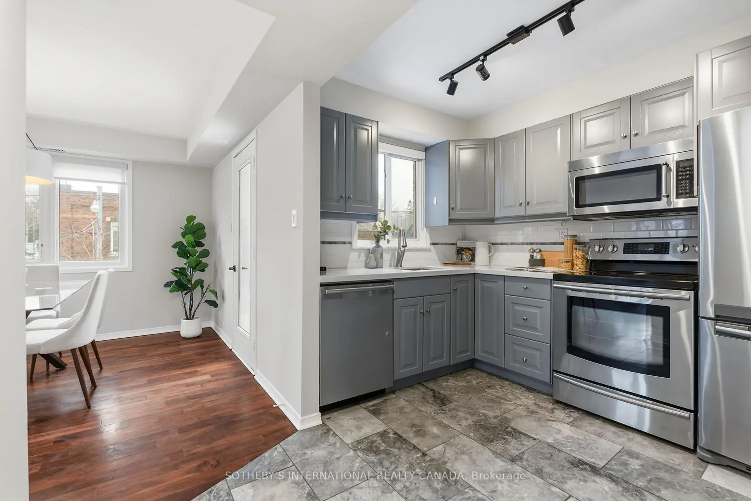 Additional image 4 of 101 Hammersmith Avenue 205