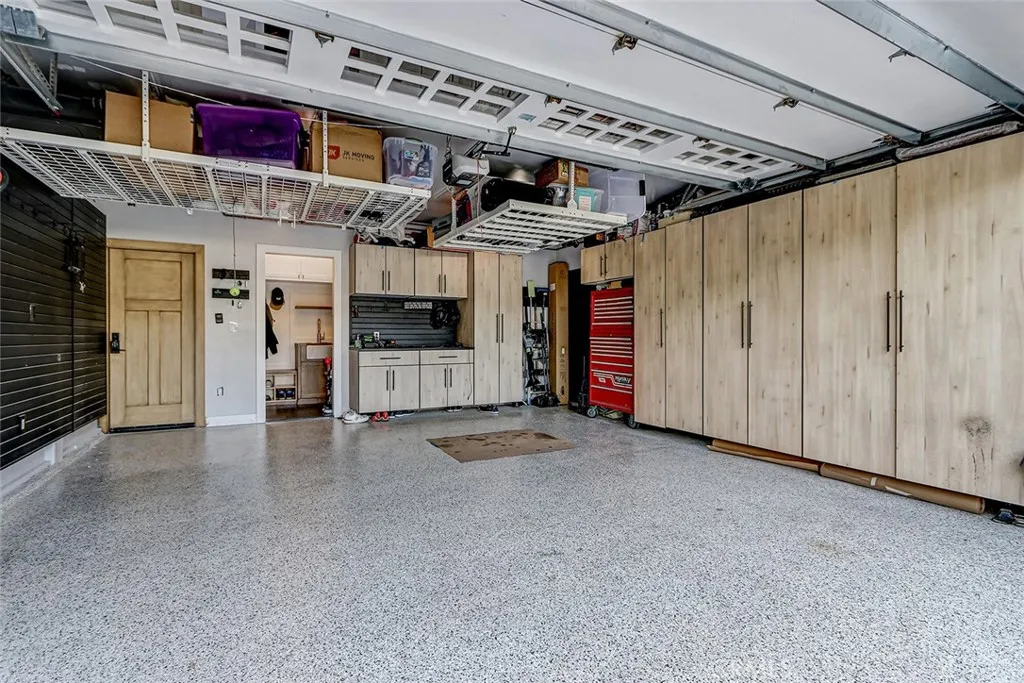 1852 6th, Manhattan Beach, CA 90266