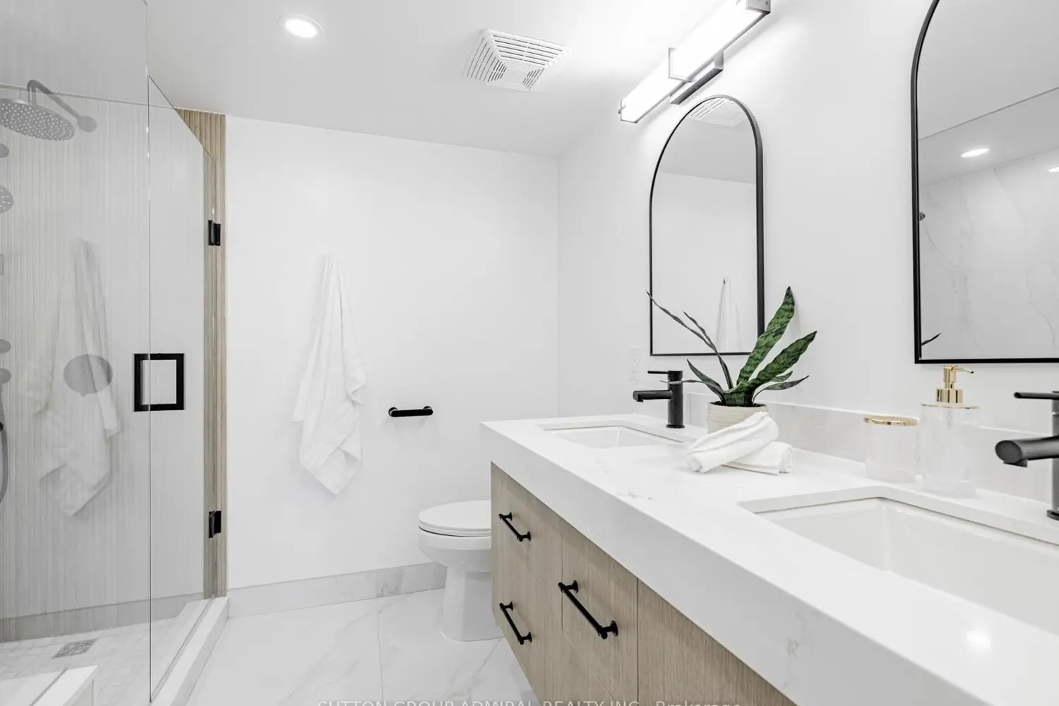 Additional image 10 of 7420 Bathurst Street 1611