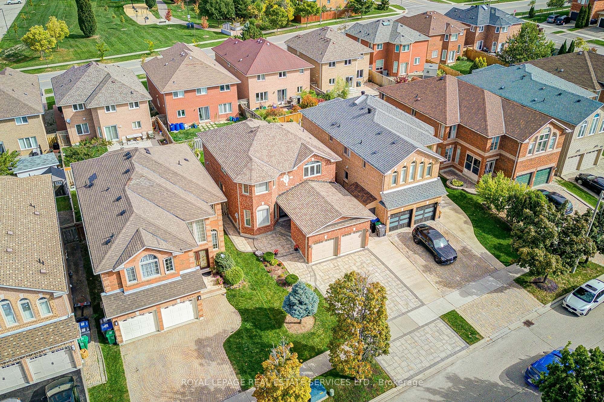 5087 Silverwater Mill Crescent, Mississauga, ON, L5V 2B6