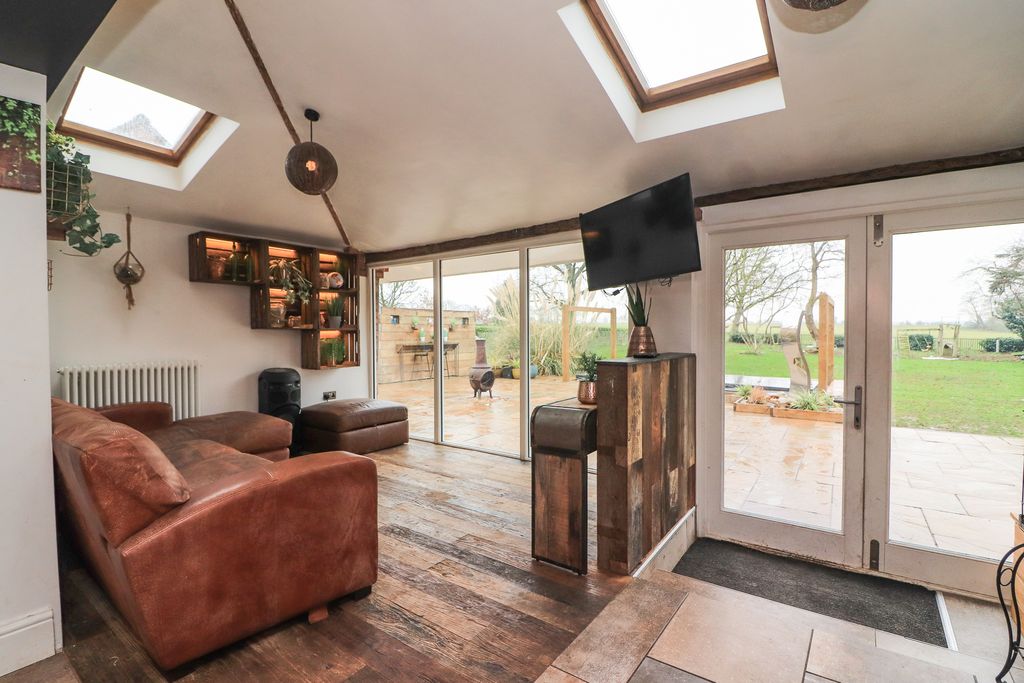 Additional image 10 of 7 bed farmhouse for saleElford Road, Tamworth B79