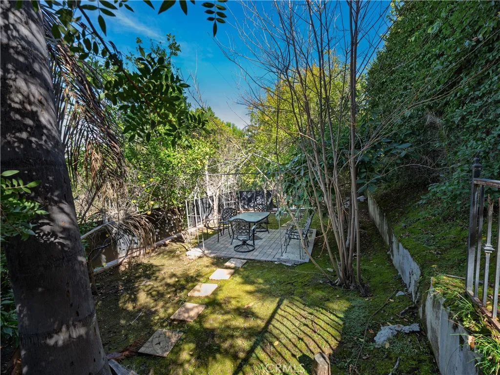 Additional image 49 of 18047 Karen Drive, Encino, CA 91316