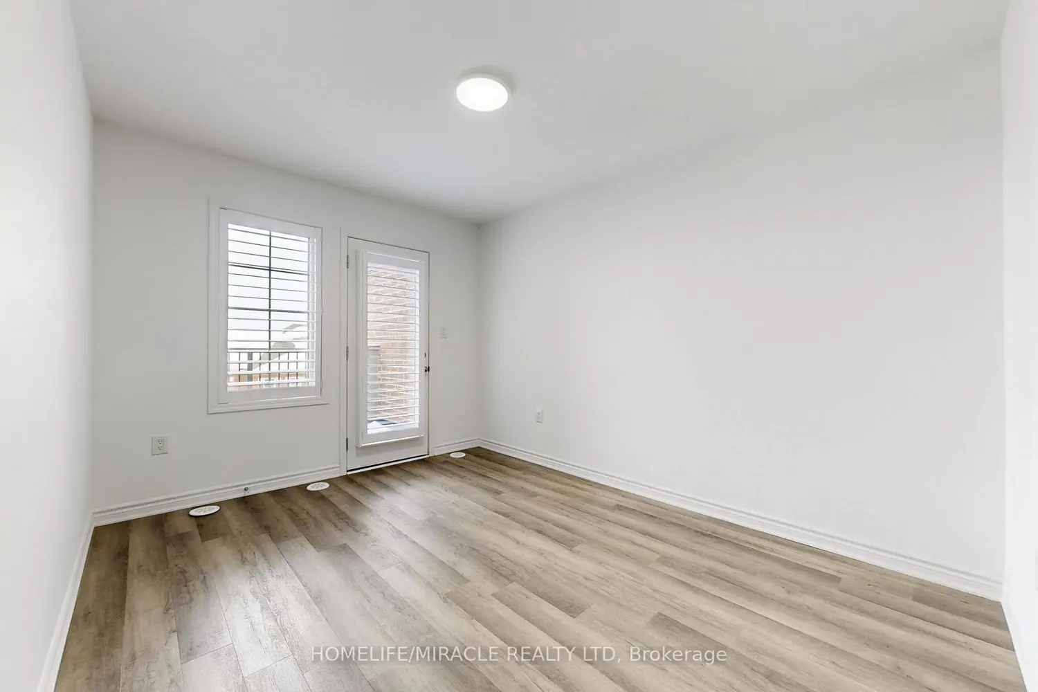 Additional image 15 of 1587 Moira Crescent