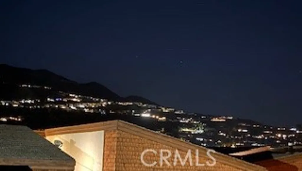 409 Burchett St Unit 315, Glendale, CA 91203