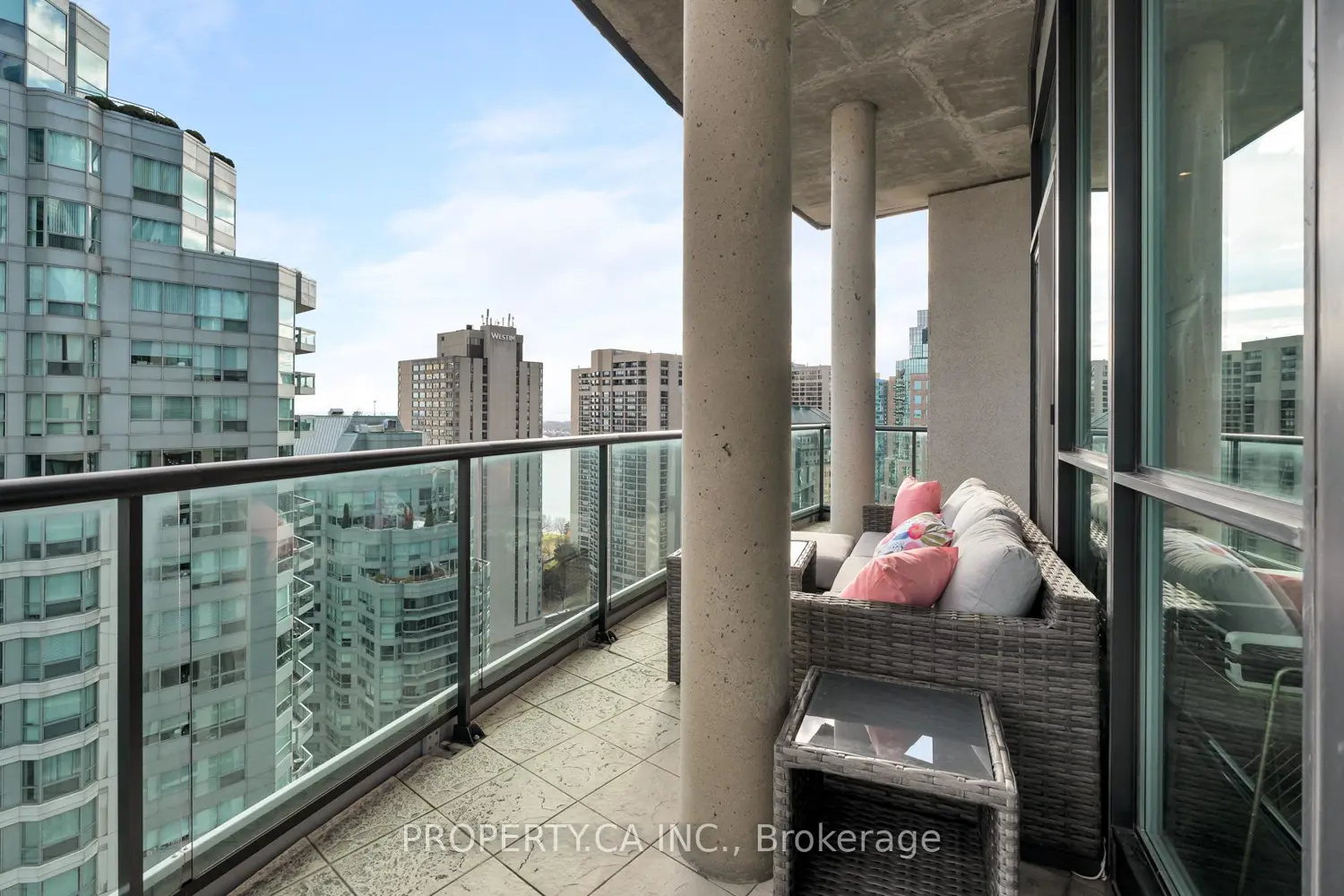 Additional image 16 of 12 Yonge Street 2903