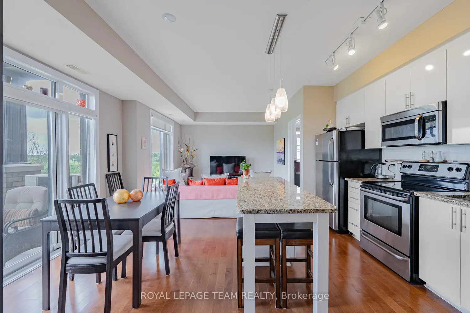 Additional image 12 of 805 Beauparc Private 304