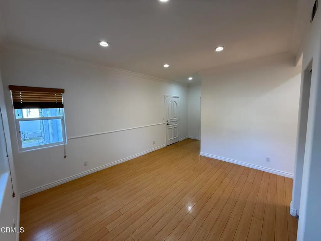 Additional image 47 of 7011 N Liberty Drive, Los Angeles, CA 91405