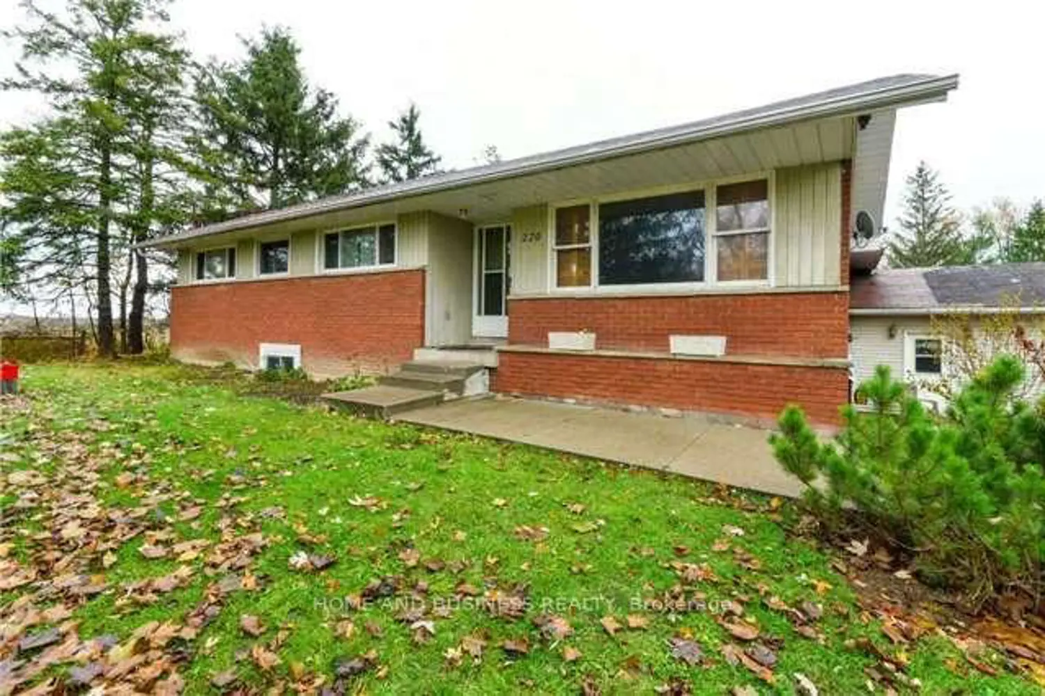 220 Burnhamthorpe Road