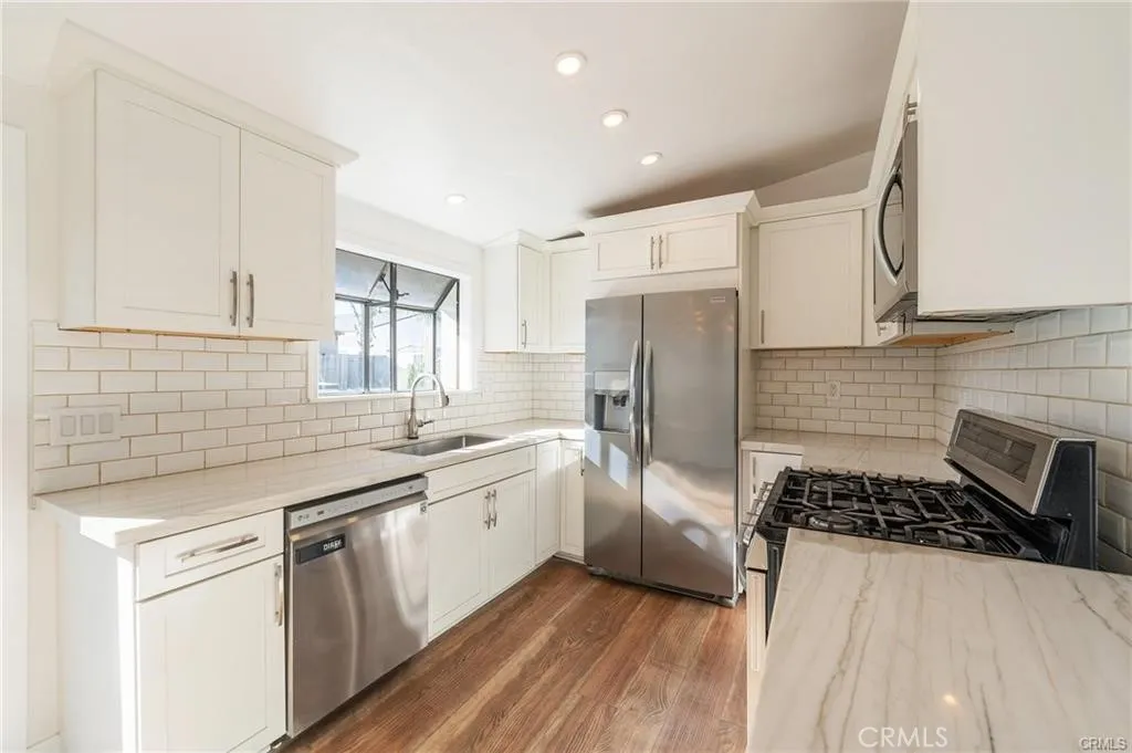 Additional image 10 of 641 Cove St, Costa Mesa, CA 92627