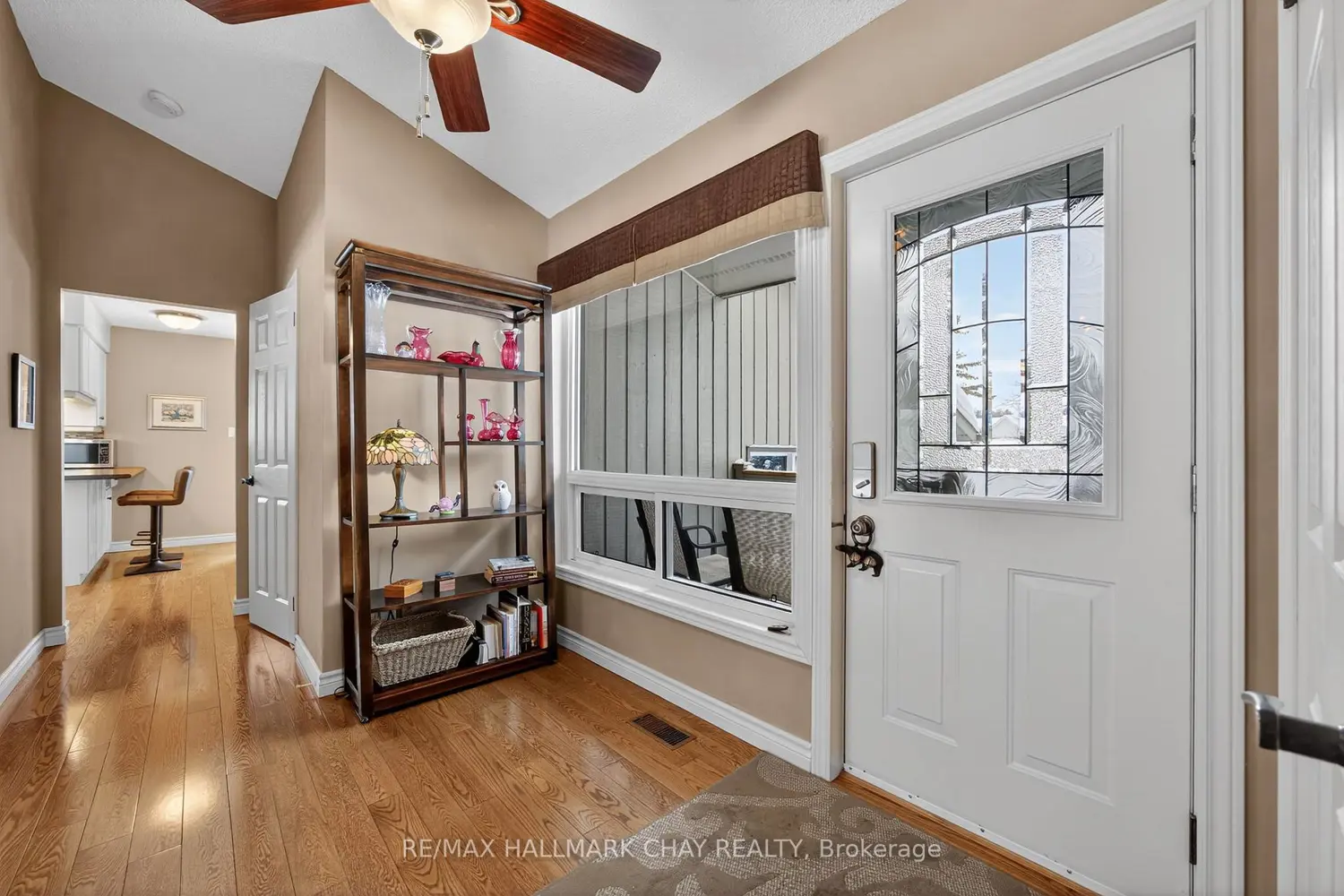 Additional image 3 of 1075 6 Line