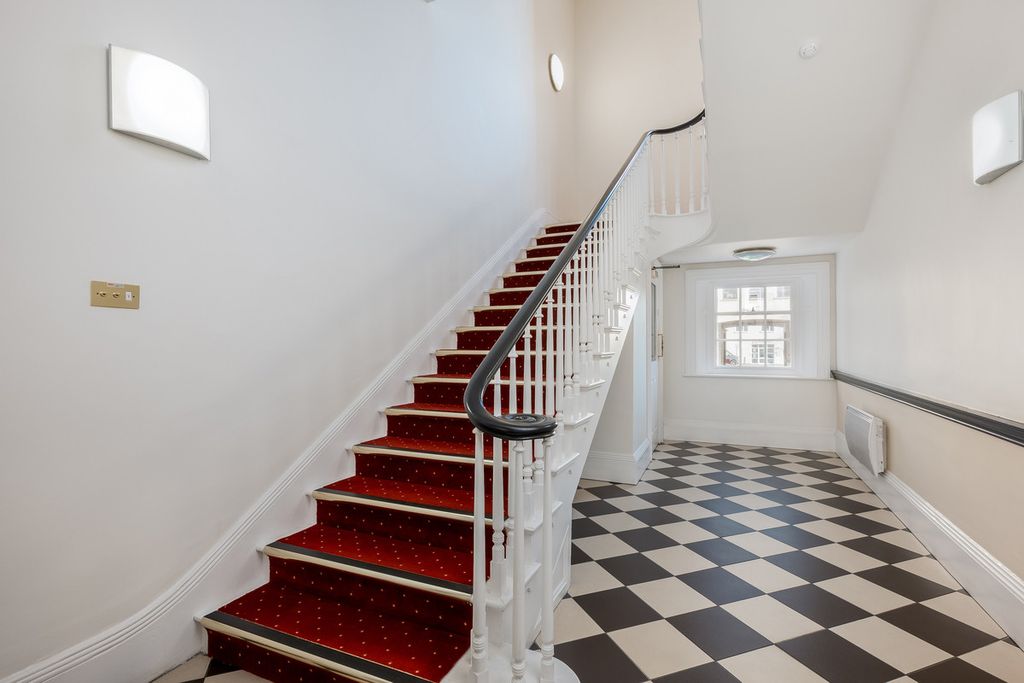 Additional image 18 of 2 bed flat for saleWilliam House 3 Parade, Leamington Spa, Warwickshire CV32
