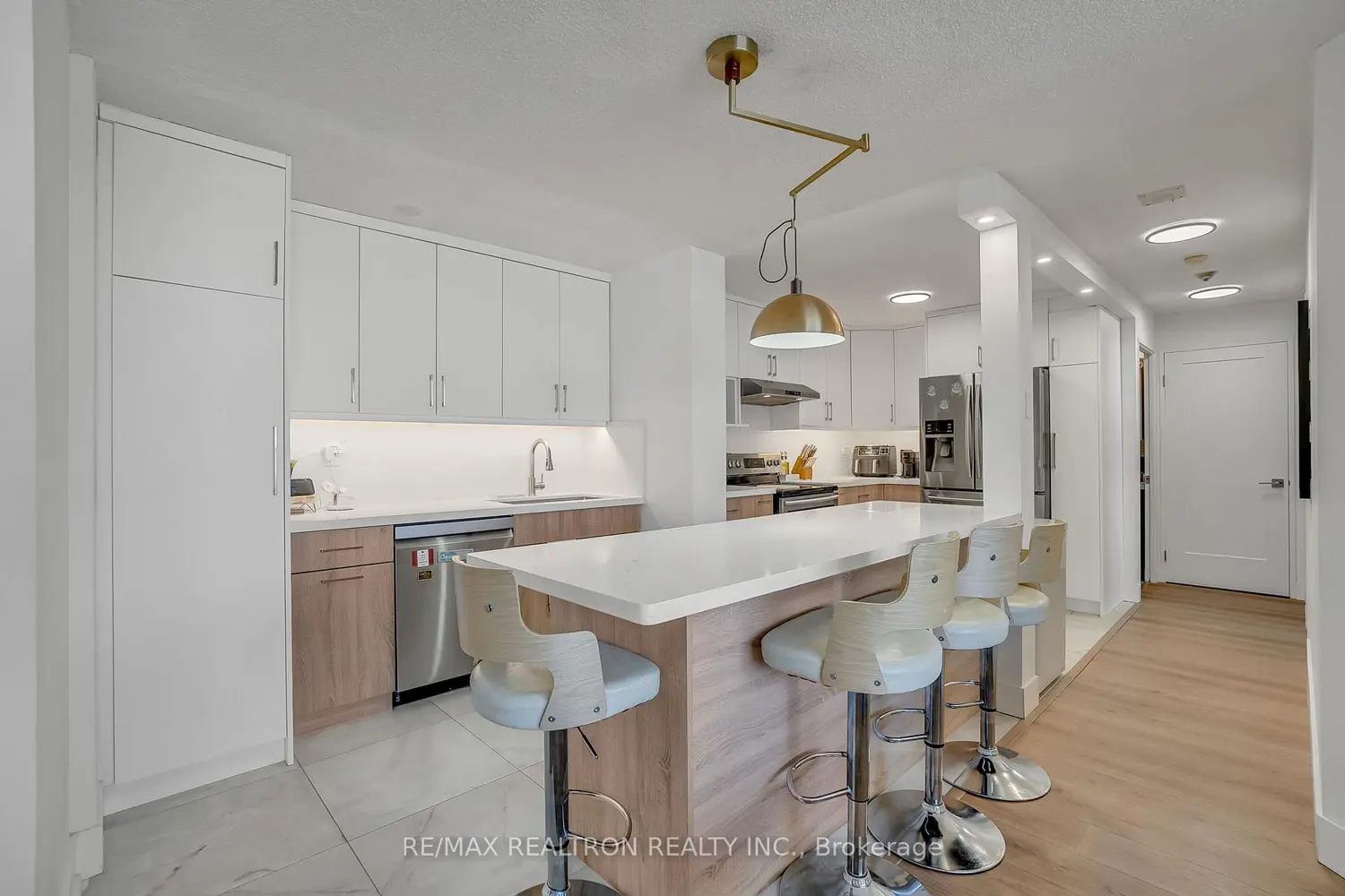 4185 Shipp Drive 1713