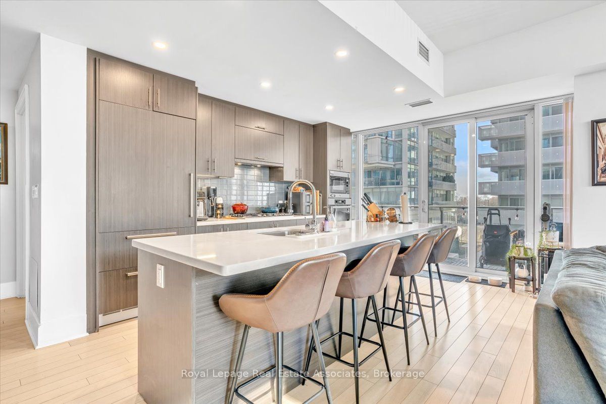 Additional image 4 of 323-29 Queens Quay E, Toronto, ON, M5E 0A4